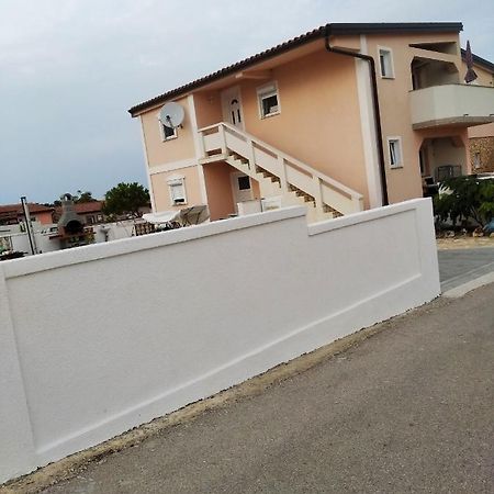 ויר Apartmani Darija מראה חיצוני תמונה