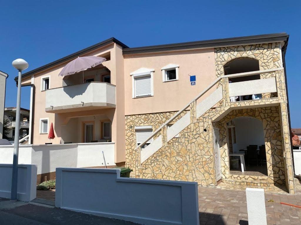 ויר Apartmani Darija מראה חיצוני תמונה
