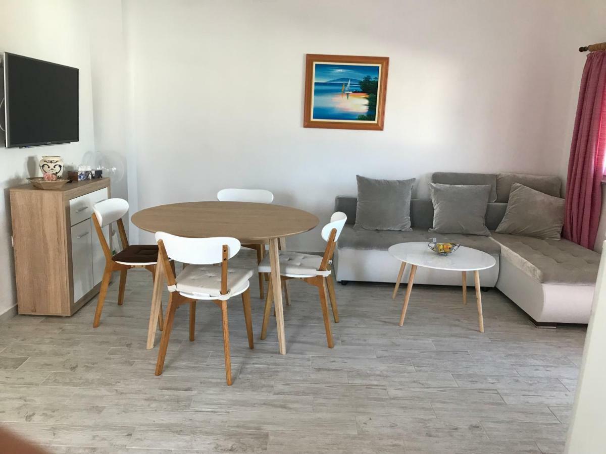 ויר Apartmani Darija מראה חיצוני תמונה